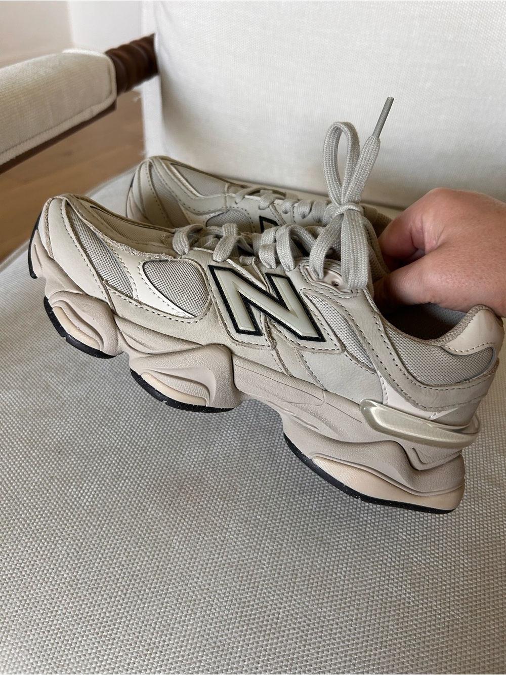 New Balance 9060 Sneakers Grey Beige - Picture 5 of 7